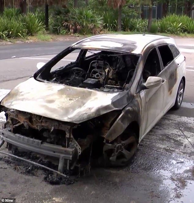 The couple's Hyundai was burned (photo)