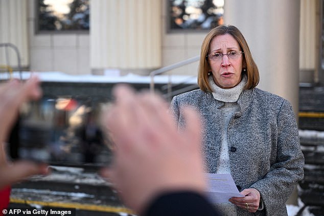 US Ambassador to Russia Lynne Tracy makes a statement outside the Moscow court after Gershkovich's hearing