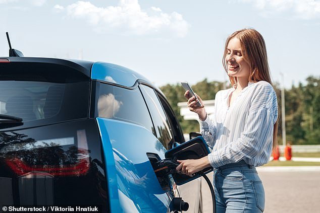 Nearly half of drivers would likely take lessons in an electric car, new research from Gridserve has found, but only one in seven can find a local instructor offering lessons, making the switch to electric more challenging.