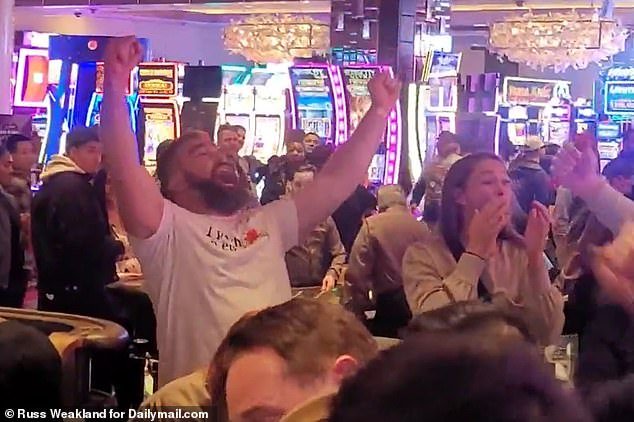 Jason Kelce Celebrates With Wife Kylie After Winning Big At Las Vegas Casino  As Eagles Veteran Enjoys Night Of Gambling On Eve Of Travis' Super Bowl  Showdown With The 49ers - Ny
