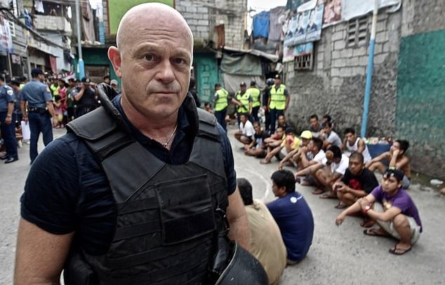 Ross Kemp in Manila, Philippines, for an episode of his Extreme World series in 2017