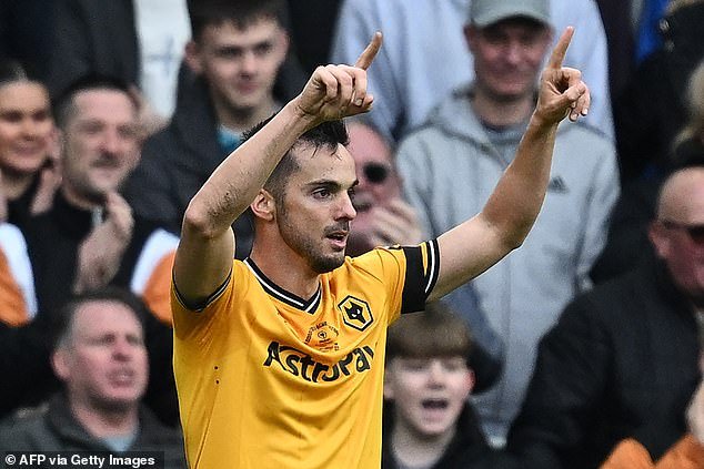 Pablo Sarabia's 30th minute header secured a 1-0 win for Wolves over Sheffield United