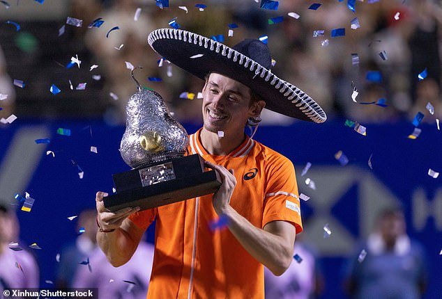 De Minaur won the Mexican Open title in Acapulco on Saturday by beating Casper Ruud