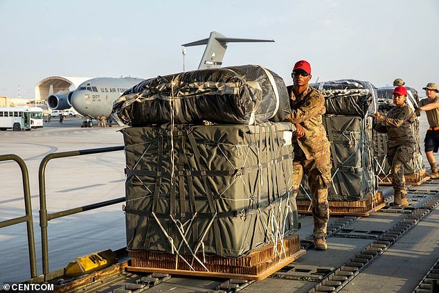 US Army soldiers showed how they moved the aid packages on Tuesday morning