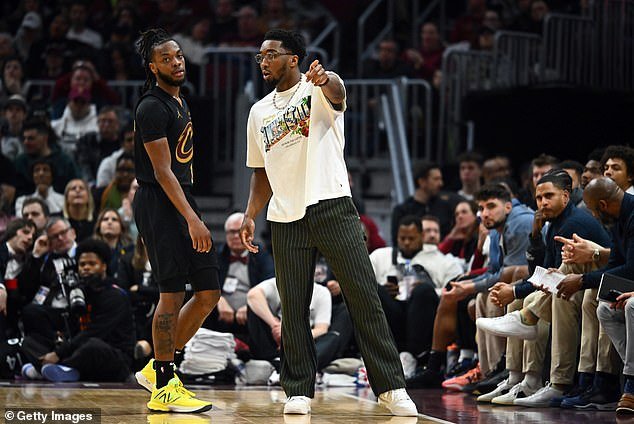 Cleveland will still be without Donovan Mitchell (R) due to a bruise in his left knee