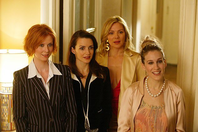 Cattrall is pictured with SJP, Cynthia Nixon and Kristin Davis in SATC season six