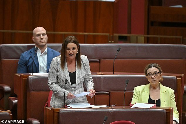 Tasmanian Senator Tammy Tyrrell (right) has resigned from the Jacqui Lambie Network, saying the party has lost confidence in her