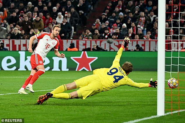 Harry Kane scored twice as Bayern Munich defeated Lazio to reach the quarter-finals of the Champions League