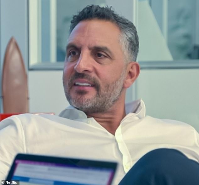 Mauricio Umansky hasn't asked his estranged wife Kyle Richards if she's officially dating Morgan Wade