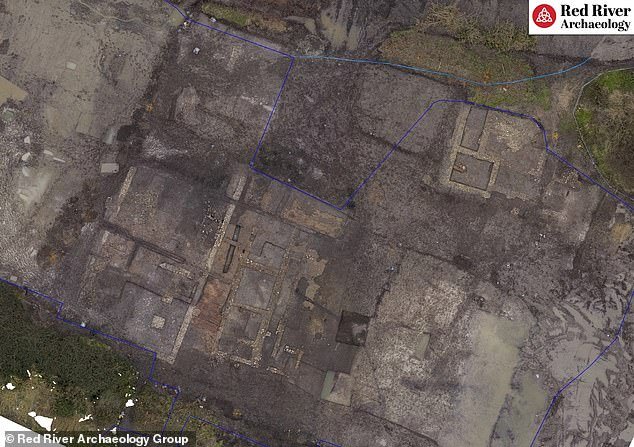 Archaeologists from the Red River Archeology Group working on a Barratt and David Wilson Homes housing development in Oxfordshire found a remarkable Roman villa complex