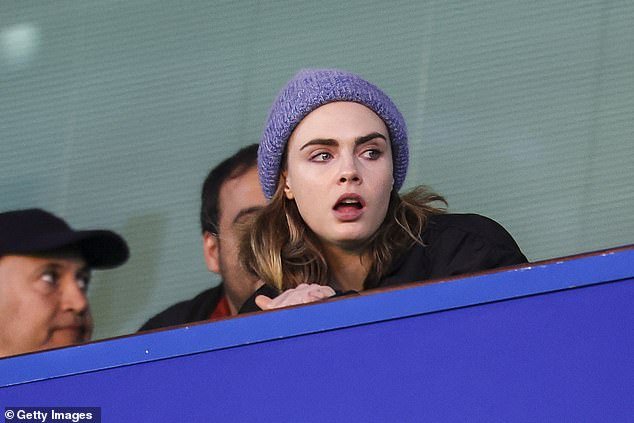 To stay warm, Cara wore a blue hat on her head