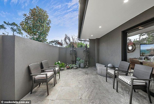 One of the fully furnished outdoor areas of the Balgowlah unit (photo)
