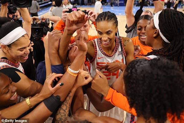 The Connecticut Sun would be Clark's first WNBA opponent if she were drafted by the Fever