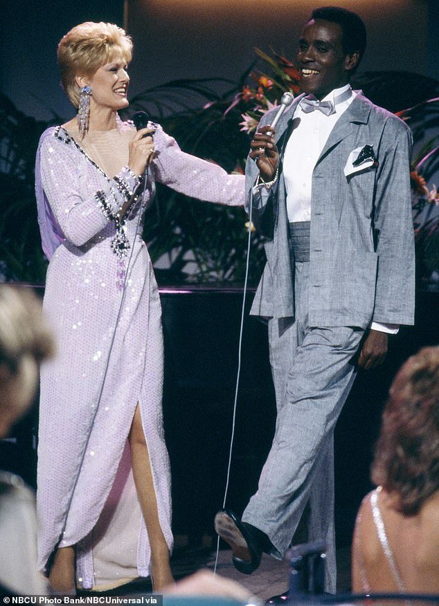 During her original participation in the program, she and Carl Anderson (right) sang a duet called Friends And Lovers on the air;  pictured on the show in 1986