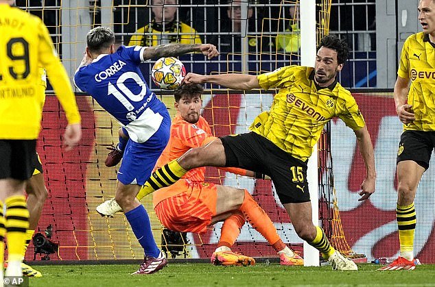 Correa then scored at home to make it 2-2 at Signal-Iduna Park