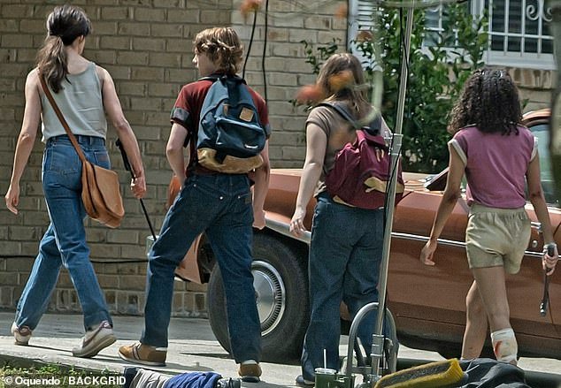 Anne's character was joined in the scene by three others who appeared to be teenagers, as they appeared to be wearing school clothes.