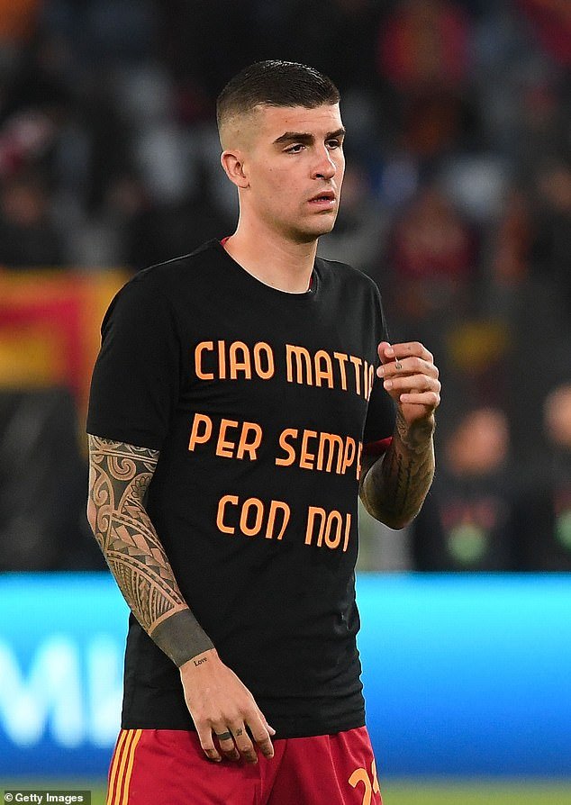 Mancini wore a T-shirt with the text: 'Goodbye Mattia, forever with us'