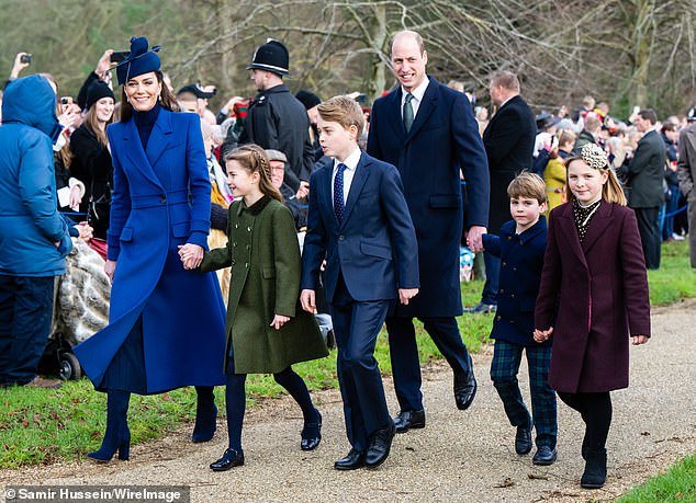 Prince Louis was dressed in a smart pea coat and tartan trousers as he held his father and Mia's hands