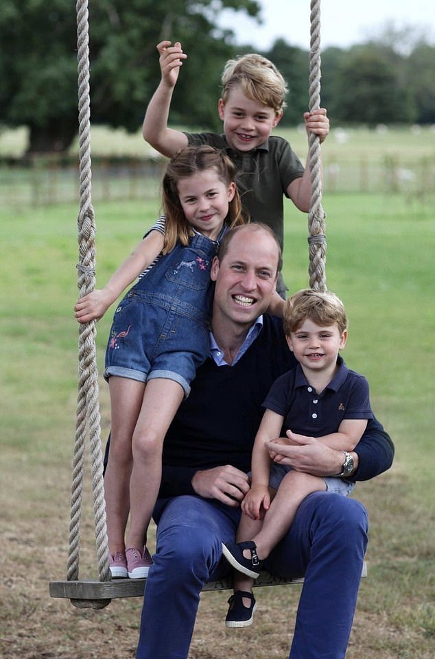 Another photo of the princess (then Duchess) showed her husband Prince William and their three children
