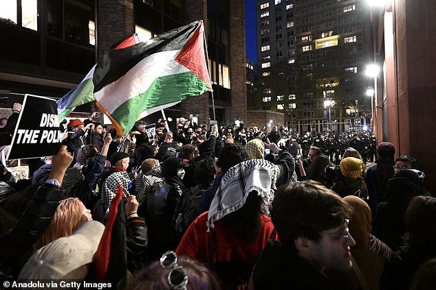 Police intervene and arrest more than 100 New York University (NYU) students who continued their demonstration on campus in solidarity with Columbia University students and to oppose Israel's attacks on Gaza