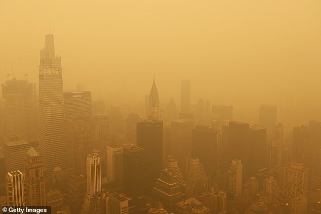 Smoke from forest fires can spread to neighboring states and cities, flooding the area with smog.  Pictured: New York City in June 2023 after wildfires broke out in Canada, sending smoke south