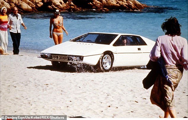 The craft has echoes of James Bond's sea-diving Lotus Esprit in The Spy Who Loved Me, above, also known as Wet Nellie (pictured)
