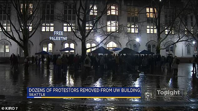 Students sharply criticized the PSU for its inability to effectively organize the protest and recruit enough Muslim and Arab students to the effort in Seattle's notoriously white and liberal area.