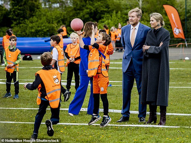 Maxima and her husband King Willem-Alexander, 56, were in good spirits as they met students from KBS Klippeholm and CBS Vesterhavet in the northwestern province