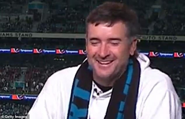 Two-time Major winner Bubba Watson was asked to analyze Richardson's swing during half-time of the AFL match between Port Adelaide and St Kilda