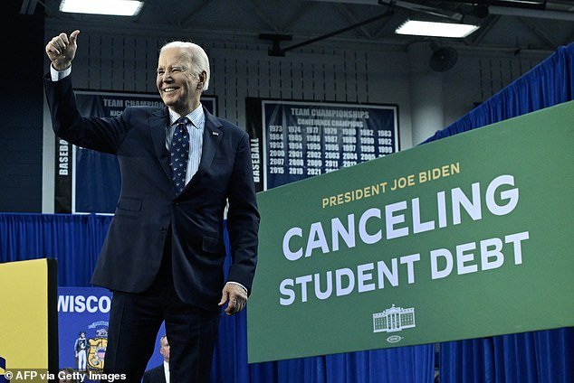 President Biden at an event to tackle student loan debt in Madison, WI.  The Ministry of Education officially released the first set of draft rules under its new plan on Tuesday