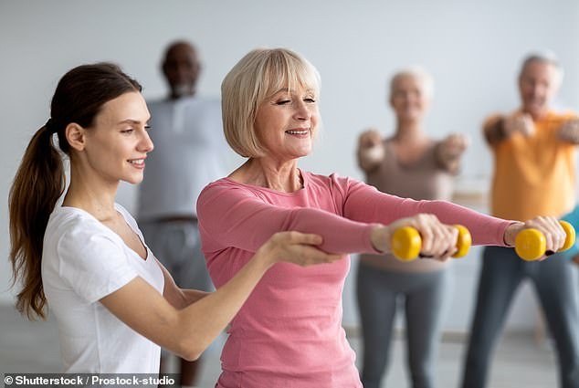 Creatine – gymbros' favorite muscle-building supplement – ​​could be the secret to beating some of the most dramatic results of menopause, including muscle loss, which increases the risk of falls and fractures