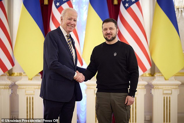 US President Joe Biden has given Ukrainian leader Volodymyr Zelensky a $60 billion aid package