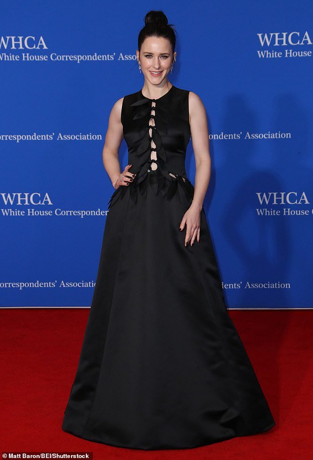 Rachel Brosnahan Is A Radiant Beauty In A Chic Black Sleeveless Gown As