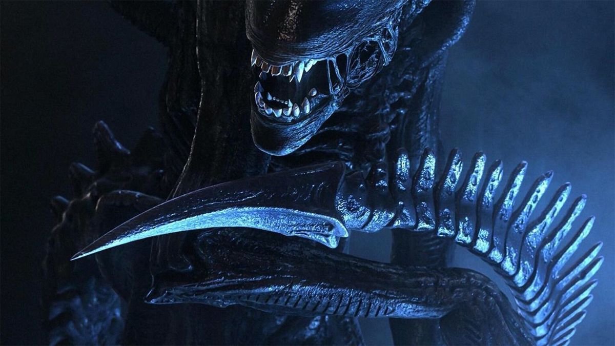 An image of the Xenomorph in close-up, all snarling teeth and a spiky tail.  Who knows what movie this is from?  It could be any of them.