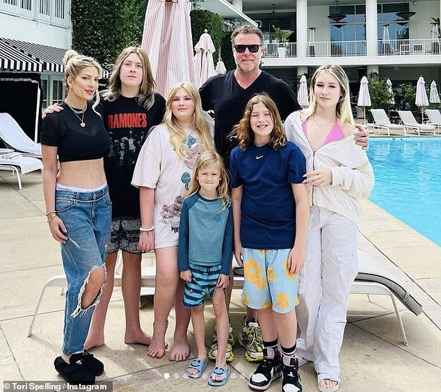 The 90210 actress, 50, who is embroiled in a divorce from Dean McDermott, bragged she had the “lady parts of a 14-year-old” for delivering five children via C-section – pictured with Liam, 17, Stella , 15, Hattie, 11, Finn, 10, and Beau, six