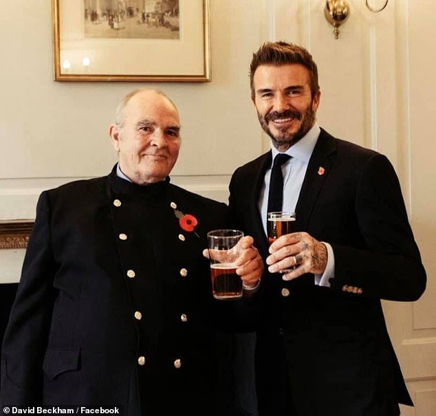 In heartwarming photos shared to his Facebook, David was seen posing with a pint and sitting down for a meal with residents at London's Royal Hospital Chelsea.