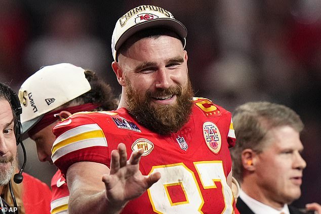 Thomas' son, Robb, compared his father to Kansas City Chiefs star Travis Kelce