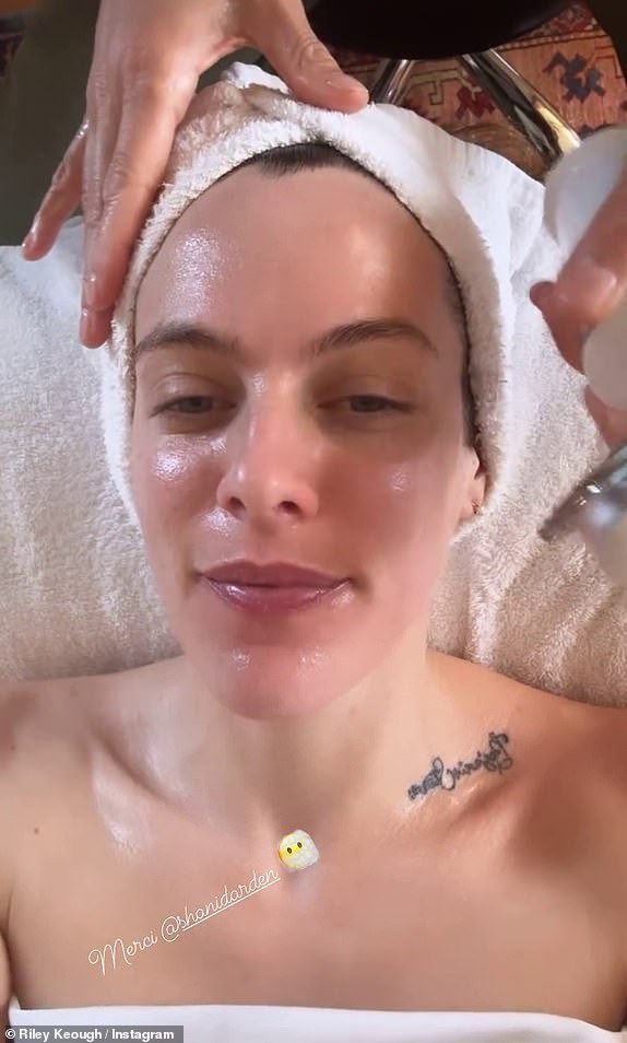 Riley Keough Instagram gets a facial for possible gala prep