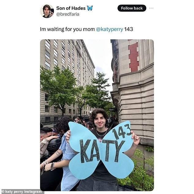 Perry also shared a tweet from a fan named @bredfaria, who was in New York City awaiting her arrival, featuring a blue butterfly cutout with Katy 143 in black