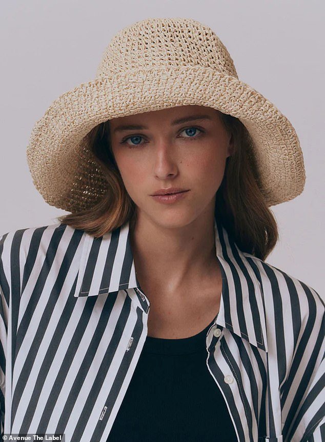 The Fornillo Sun Hat (photo) is reminiscent of high-quality designs and is made of fine, sustainably produced paper straw