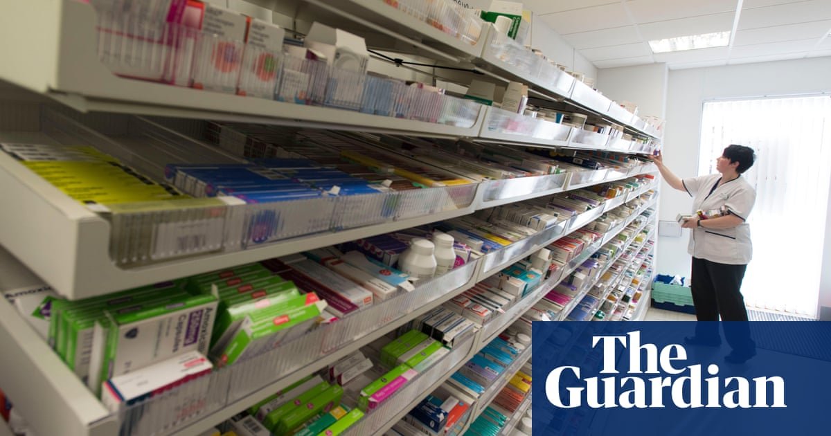 Medicine shortages in England 'beyond critical', pharmacists warn
